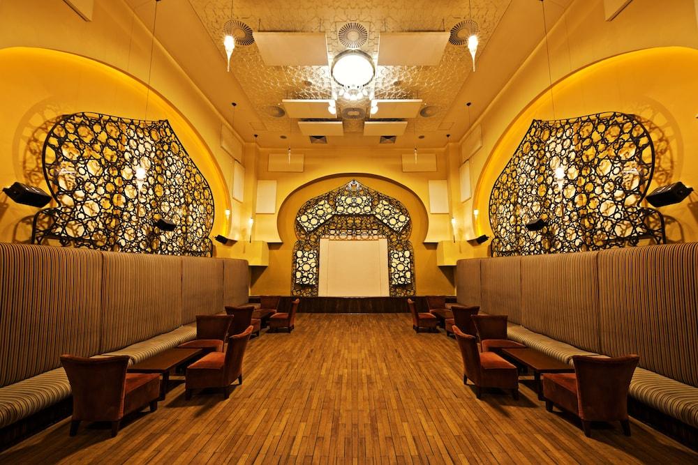 Helnan Dream Hotel And Conference Center 6th of October City Exterior photo The interior of the main hall