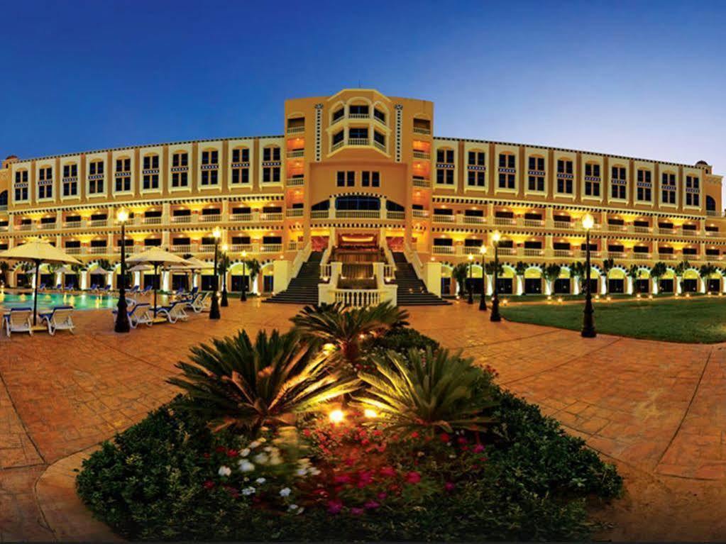 Helnan Dream Hotel And Conference Center 6th of October City Exterior photo The Mirage